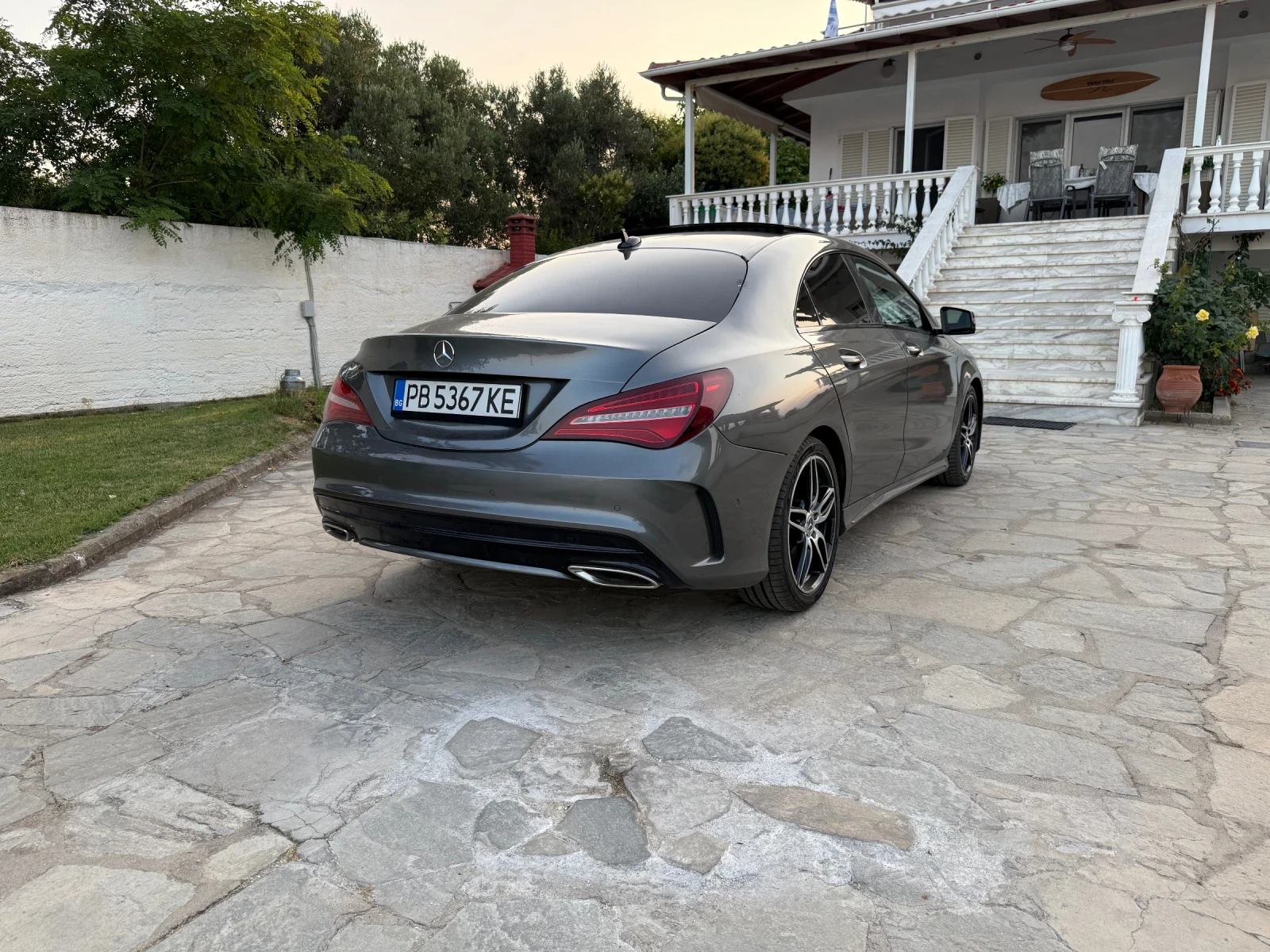 Mercedes-Benz CLA 180 AMG - изображение 4