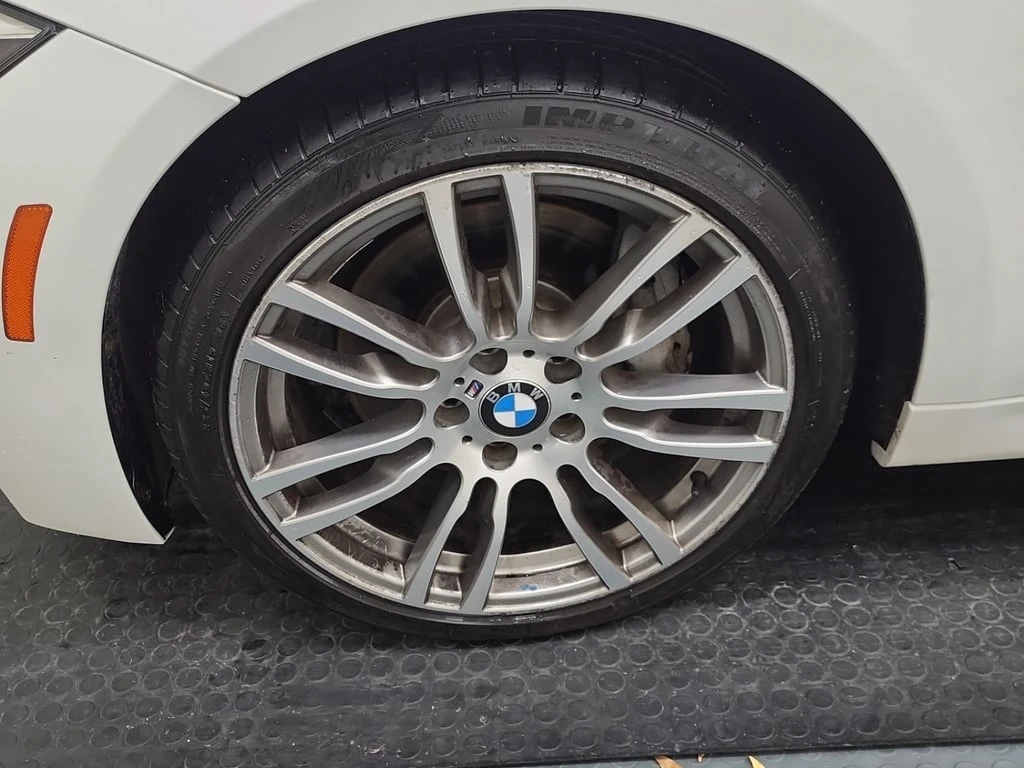 BMW 330 * 330I XDRIVE * CARFAX * ЦЕНА ДО БГ - изображение 8