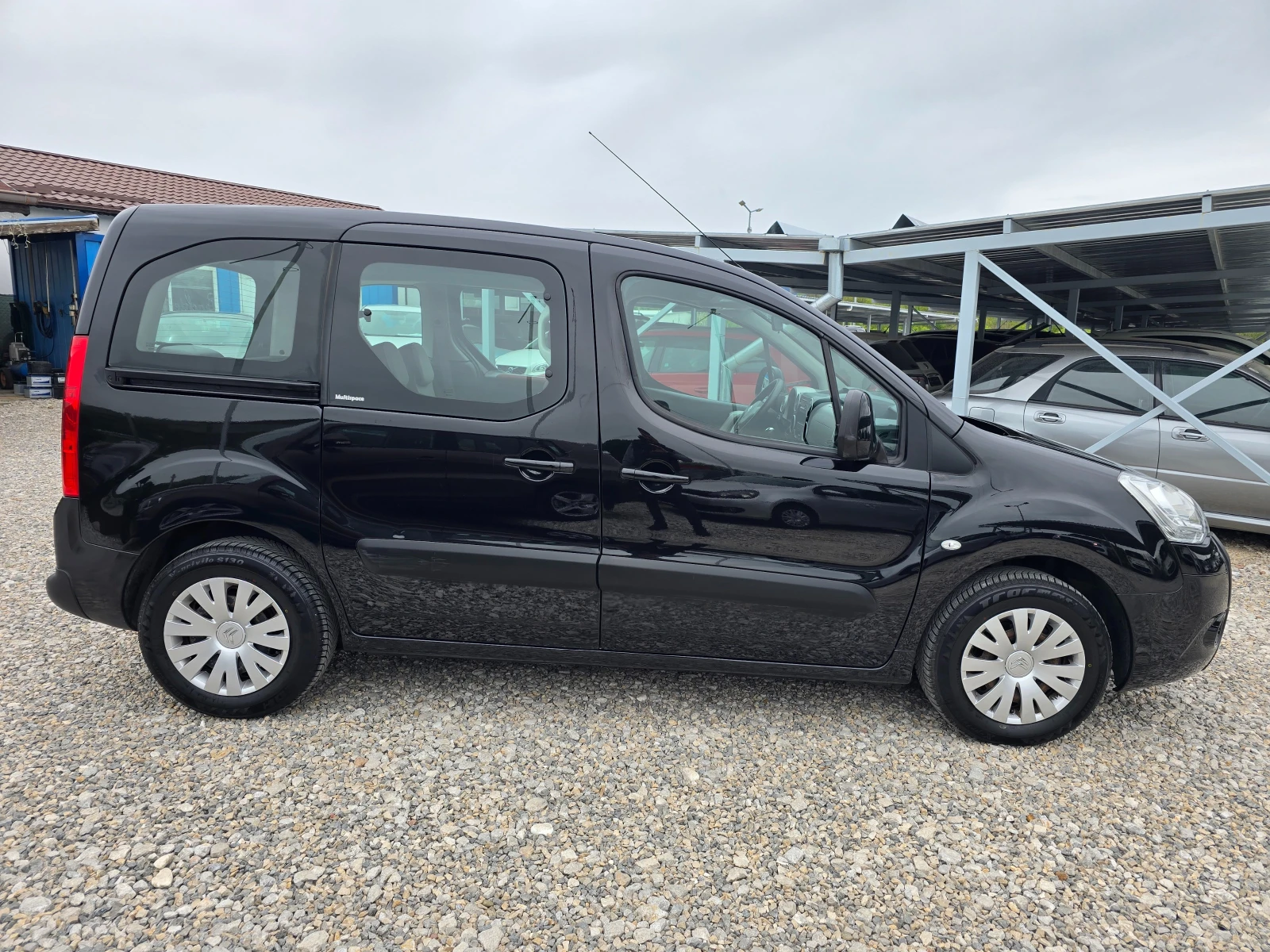 Citroen Berlingo 1.6 BENZIN, снимка 7 - Автомобили и джипове - 54308861