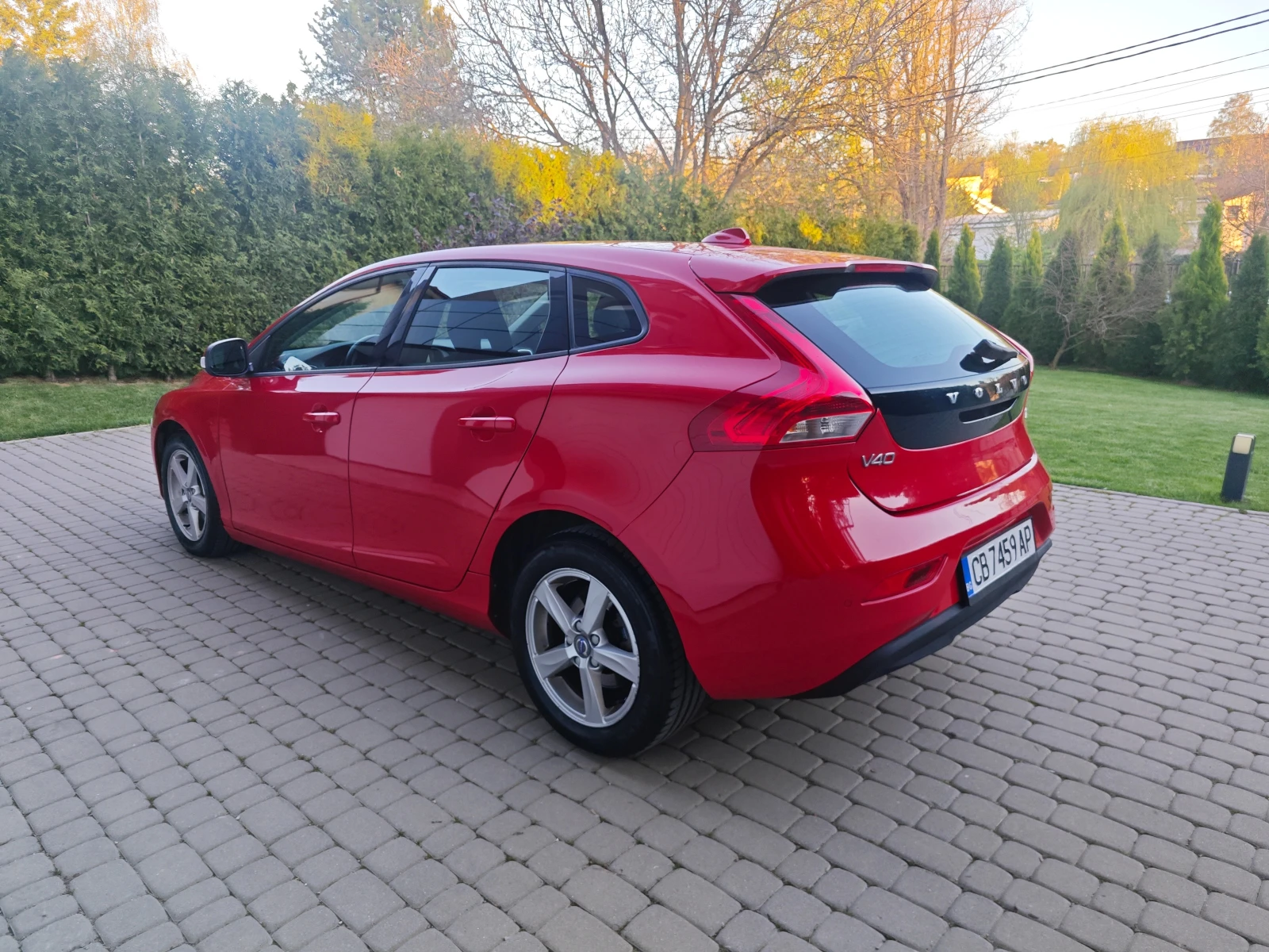 Volvo V40 2.0 120HP, снимка 3 - Автомобили и джипове - 54329325