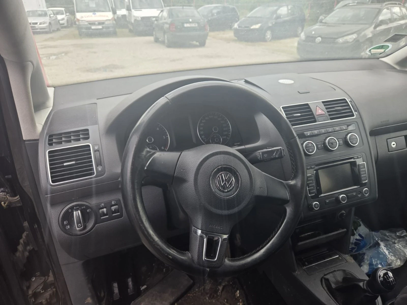 VW Touran 1.6 тди 105 коня 6 скорости нов внос Германия , снимка 6 - Автомобили и джипове - 54598315