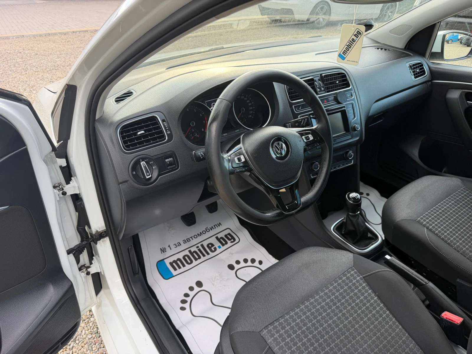 VW Polo 1.2tsi/90hp/NAVI/EVRO6/, снимка 8 - Автомобили и джипове - 54983325