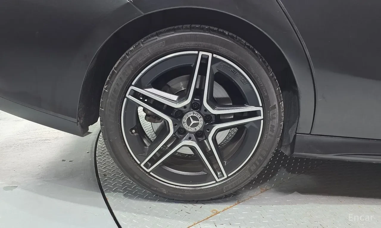 Mercedes-Benz CLA 250 4MATIC| AMG PACKAGE| 4MATIC| LED| DIGITAL COCKPIT|, снимка 5 - Автомобили и джипове - 55261564