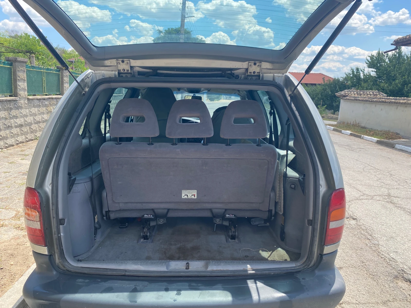 Chrysler Voyager, снимка 3 - Автомобили и джипове - 55311345