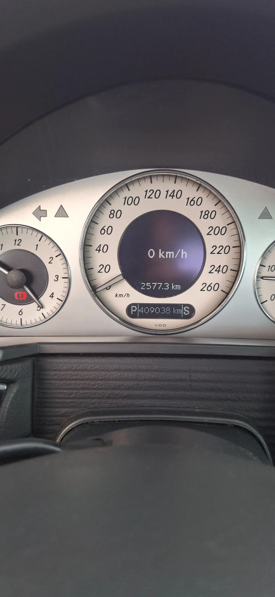 Mercedes-Benz E 320 W211, снимка 9 - Автомобили и джипове - 55594110