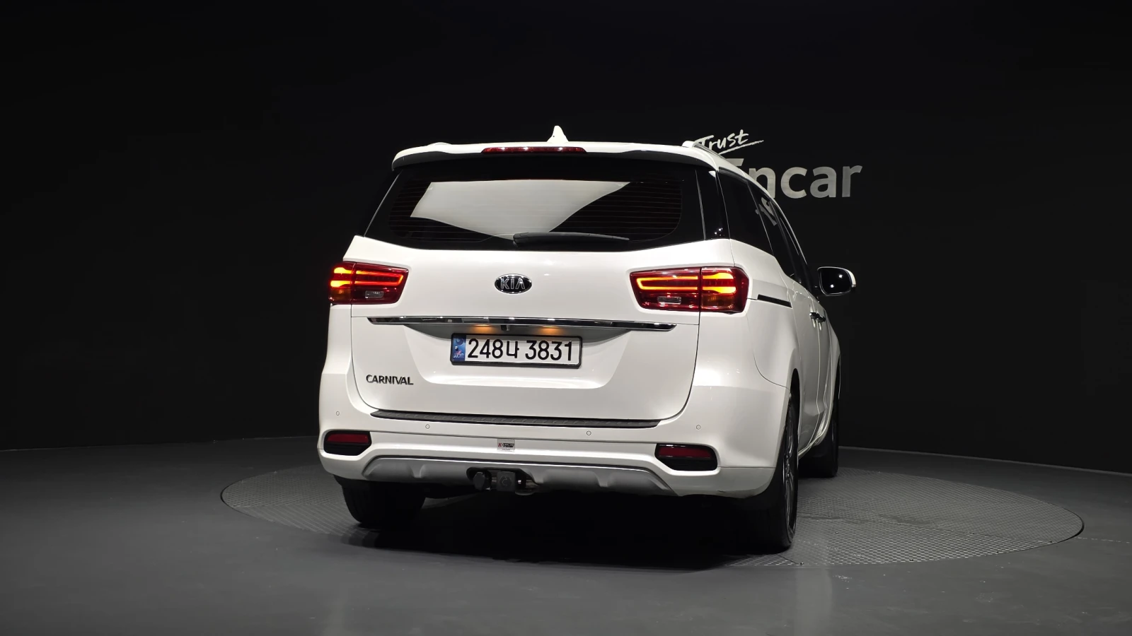 Kia Carnival ПОДГРЕВ ВОЛАН* КРАЙНА ЦЕНА, снимка 4 - Автомобили и джипове - 55595027