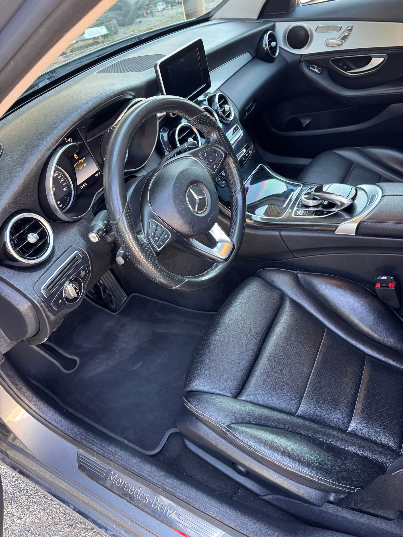 Mercedes-Benz C 300, снимка 6 - Автомобили и джипове - 55692056