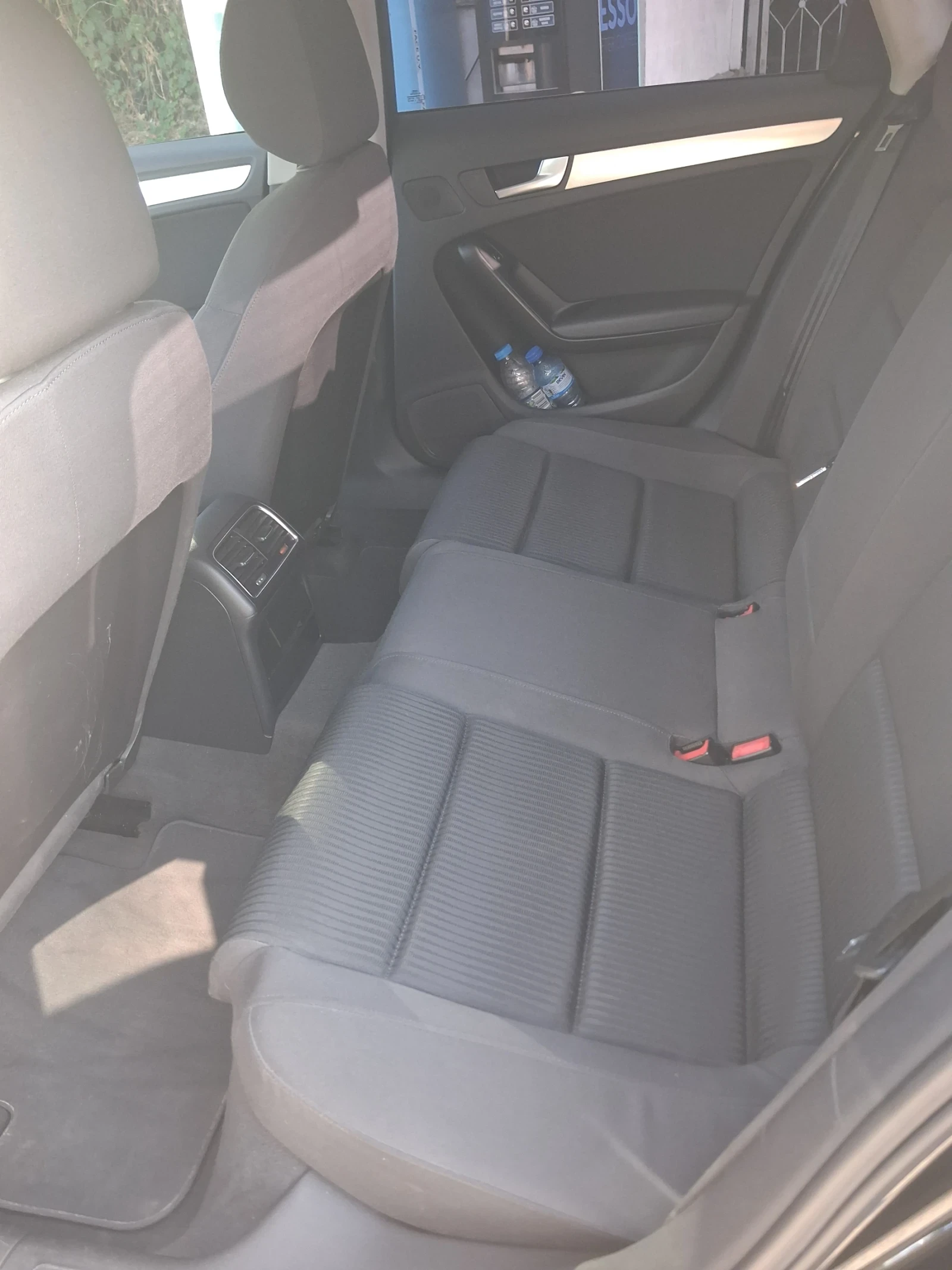 Audi A4 2.0 TDI, снимка 13 - Автомобили и джипове - 55877896