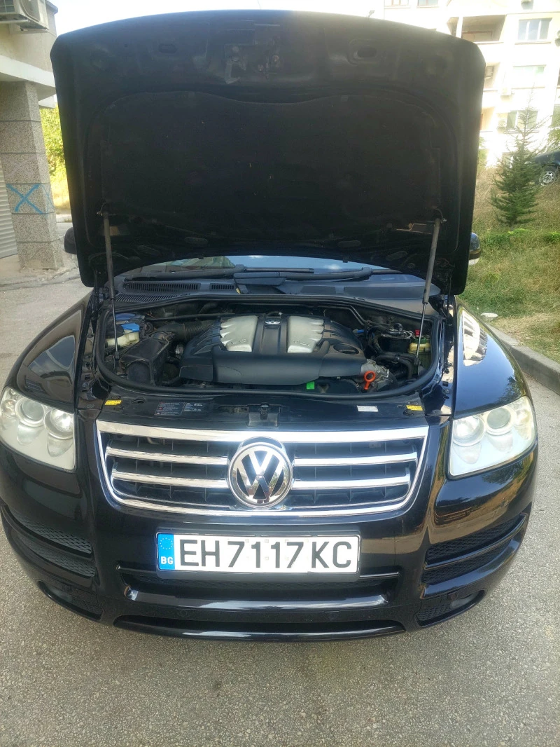 VW Touareg 3.0, снимка 8 - Автомобили и джипове - 47597240