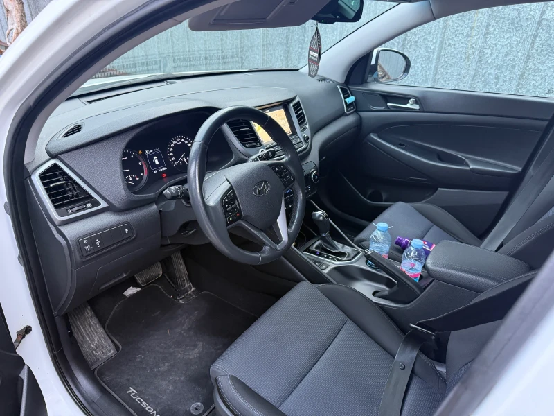 Hyundai Tucson, снимка 6 - Автомобили и джипове - 48968427