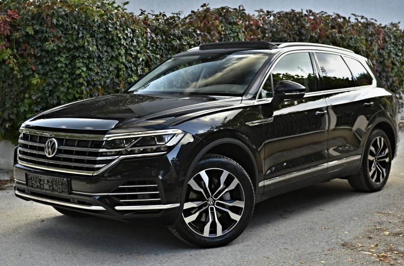 VW Touareg 3.0TDI/Camera/Panorama/Distronic/Keyless/Matrix