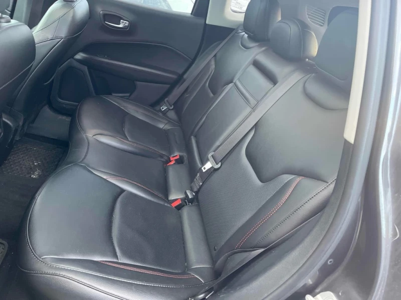 Jeep Compass * Trailhawk * CARFAX * БЕЗ ПЪРВОНАЧАЛНА ВНОСКА, снимка 13 - Автомобили и джипове - 53215214