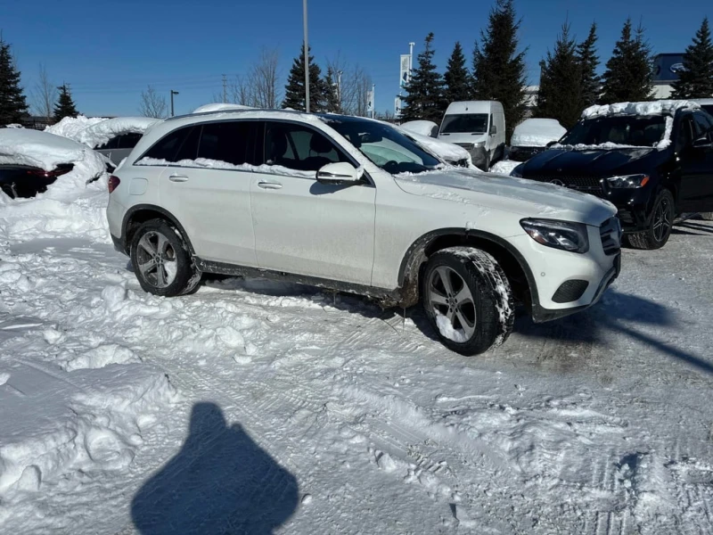 Mercedes-Benz GLC * 300 * CARFAX * БЕЗ ПЪРВОНАЧАЛНА ВНОСКА, снимка 3 - Автомобили и джипове - 53289967
