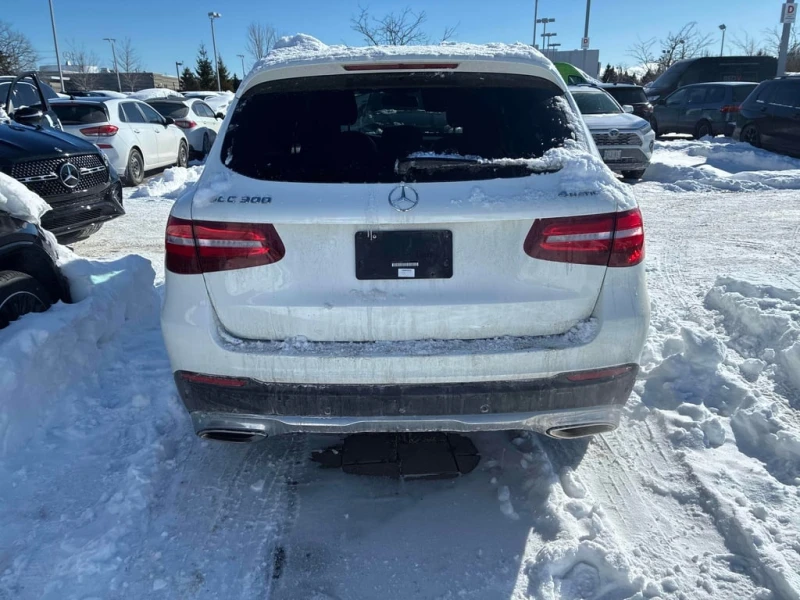 Mercedes-Benz GLC * 300 * CARFAX * БЕЗ ПЪРВОНАЧАЛНА ВНОСКА, снимка 4 - Автомобили и джипове - 53289967