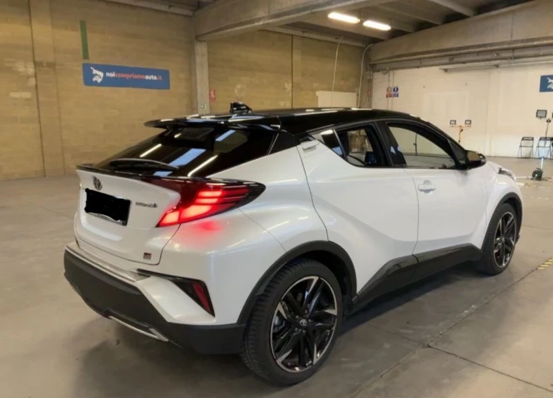 Toyota C-HR GR Sport 2.0Hybrid* 1 Собственик* ПЕРФЕКТЕН* , снимка 4 - Автомобили и джипове - 53517769