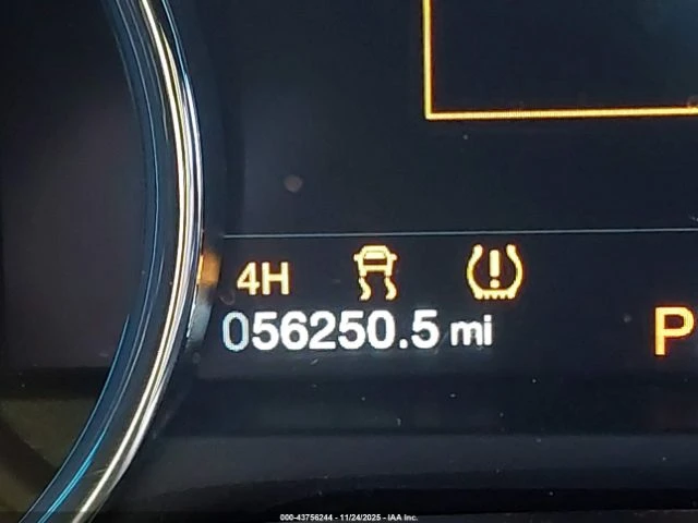 Ford F150 Platinum* Камера* Мъртва точка* Пано* Подгреви* , снимка 13 - Автомобили и джипове - 52813756