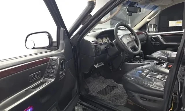 Jeep Grand cherokee WJ 4.7 Limited, снимка 11 - Автомобили и джипове - 55398107