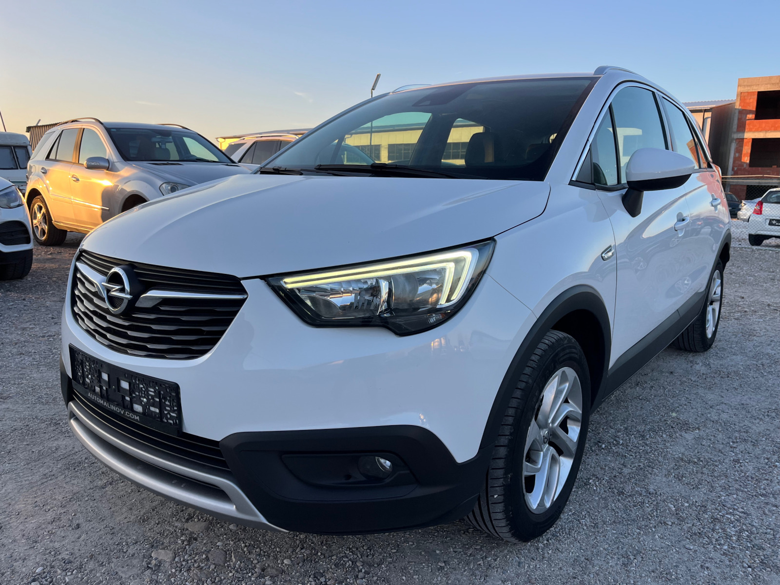 Opel Crossland X Нави, keyless, евро6, 1.2 110к.с, 2018 - [1] 
