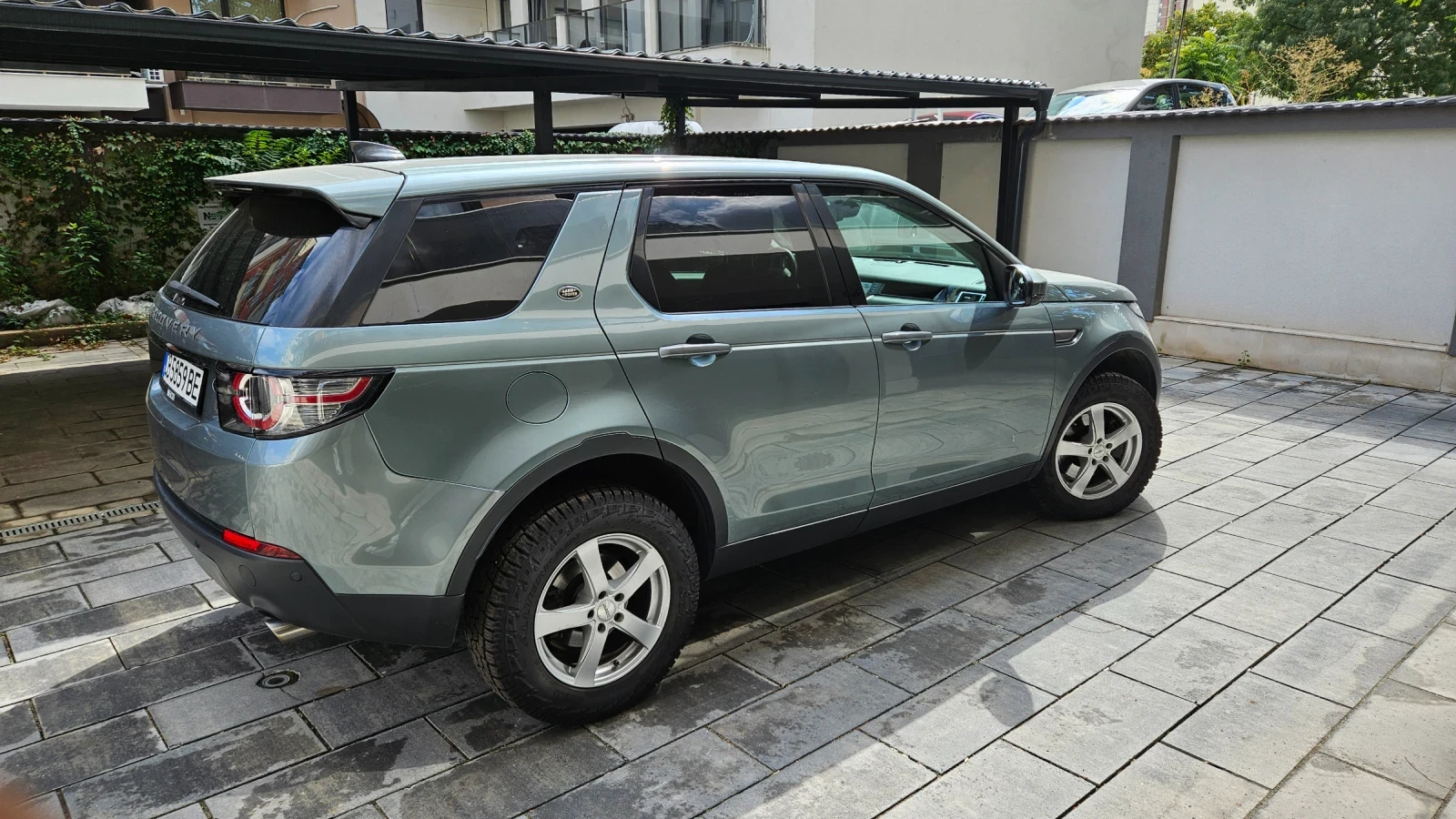 Land Rover Discovery Sport 2.0D - изображение 3