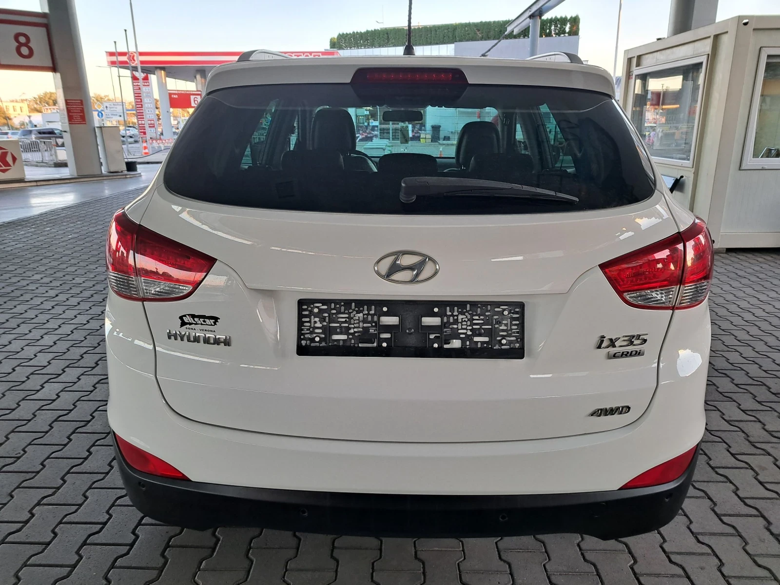 Hyundai IX35 2.0CRDI 136PS.4X4 ITALIA - изображение 4