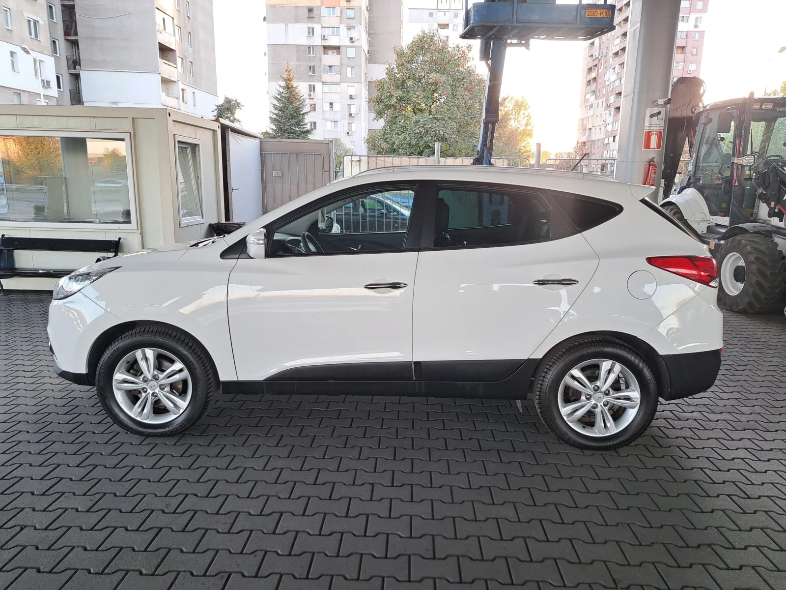 Hyundai IX35 2.0CRDI 136PS.4X4 ITALIA - изображение 6