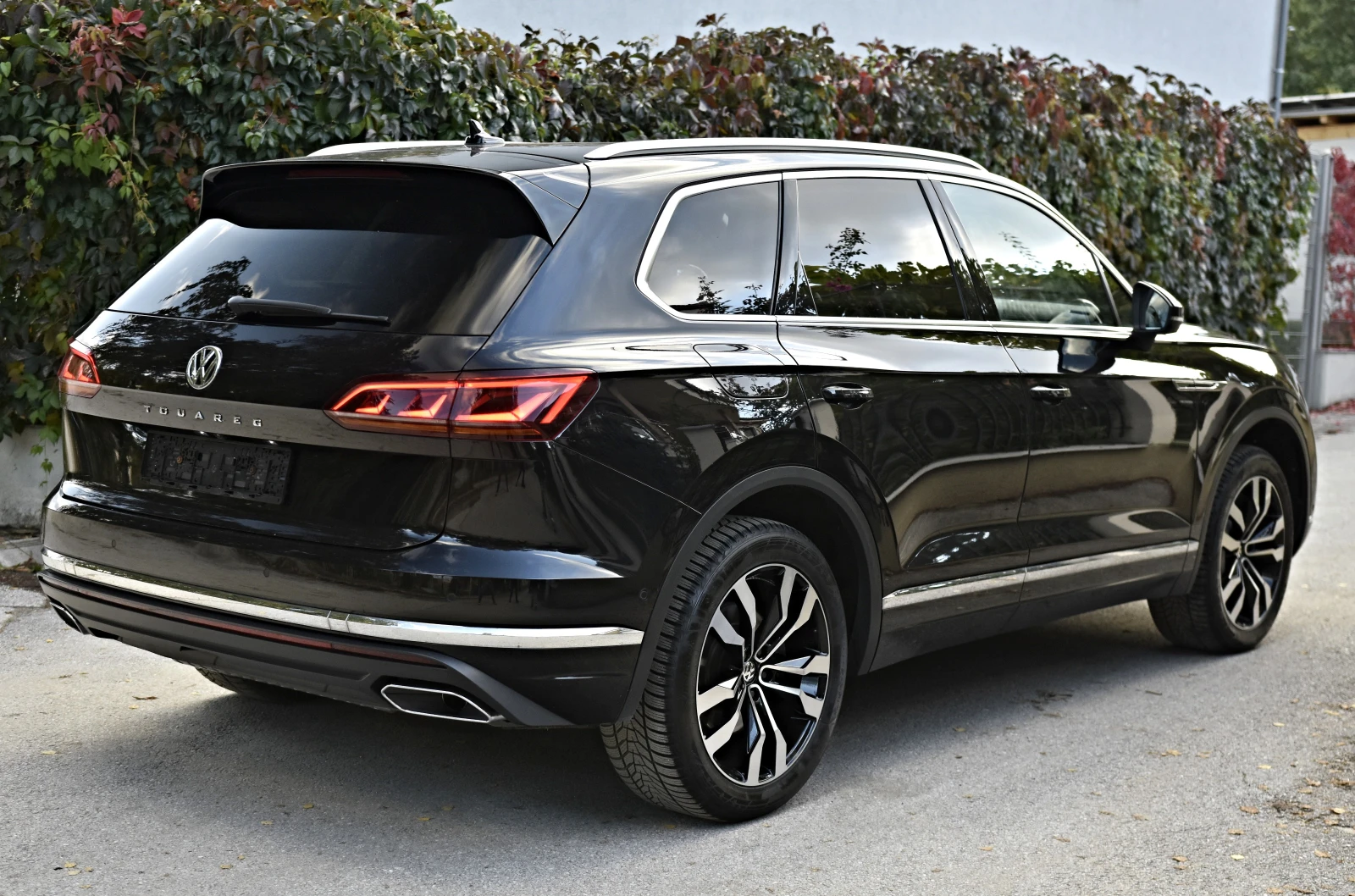 VW Touareg 3.0TDI/Camera/Panorama/Distronic/Keyless/Matrix | Mobile.bg   4