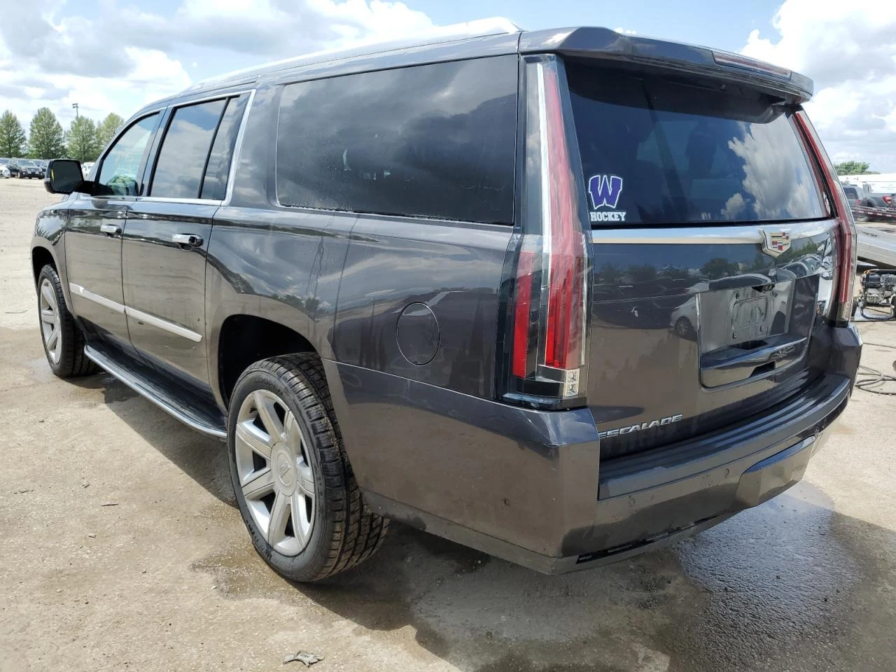 Cadillac Escalade ESV LUXURY 6.2L - изображение 4