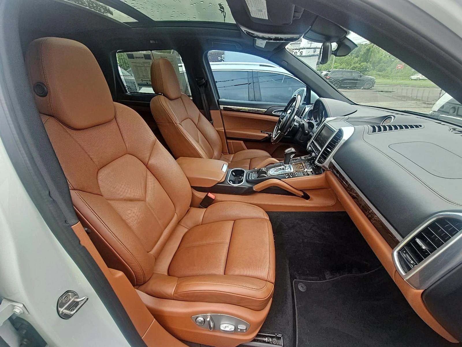 Porsche Cayenne S* LANE ASSIST* BOSE* KEYLESS* PANO* ПОДГРЕВ* ОБДУ - изображение 8