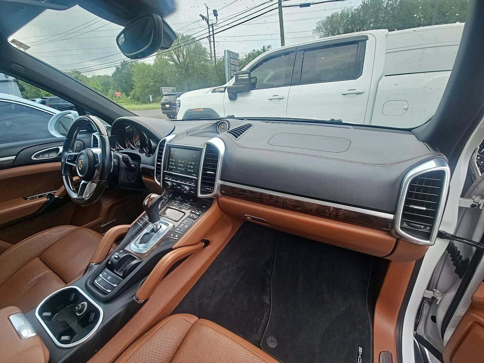 Porsche Cayenne S* LANE ASSIST* BOSE* KEYLESS* PANO* ПОДГРЕВ* ОБДУ - изображение 9