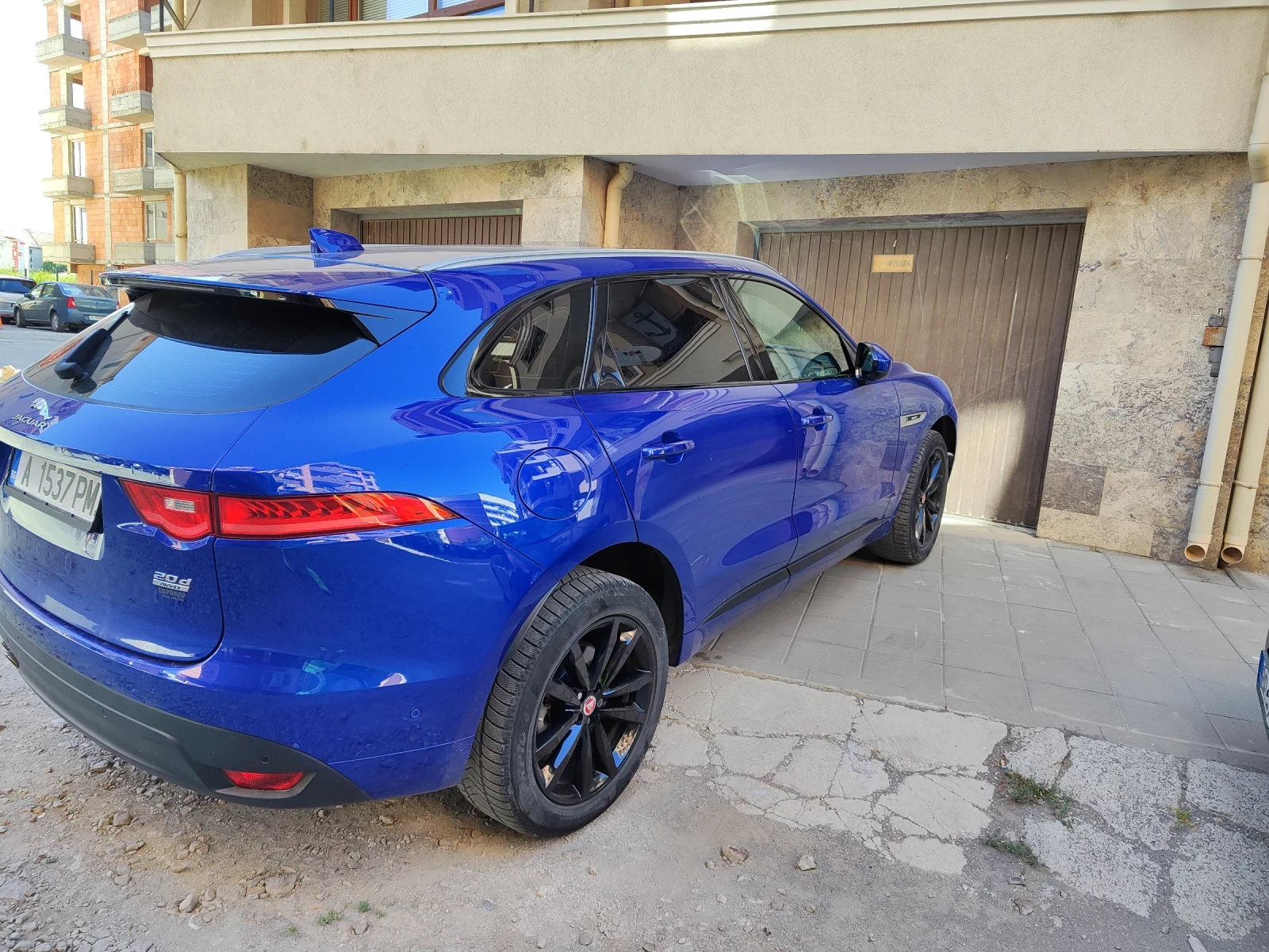 Jaguar F-PACE  - изображение 2