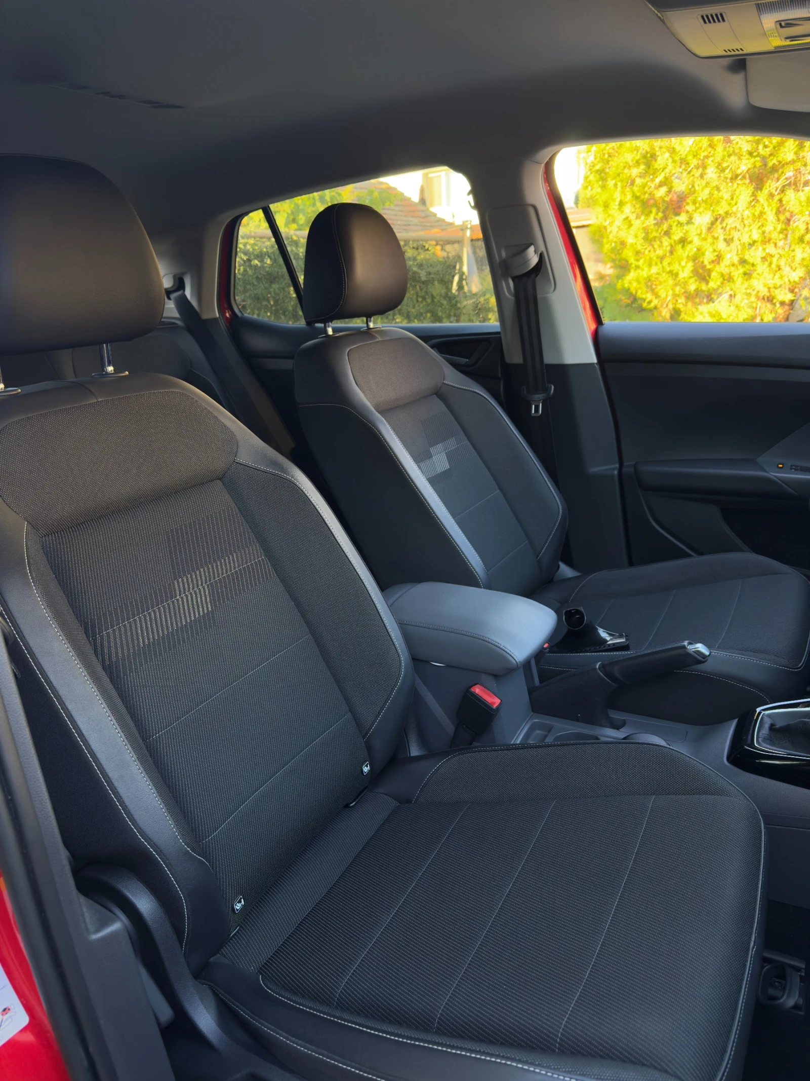 VW T-Cross Style 1.6 TDI  | Mobile.bg   12