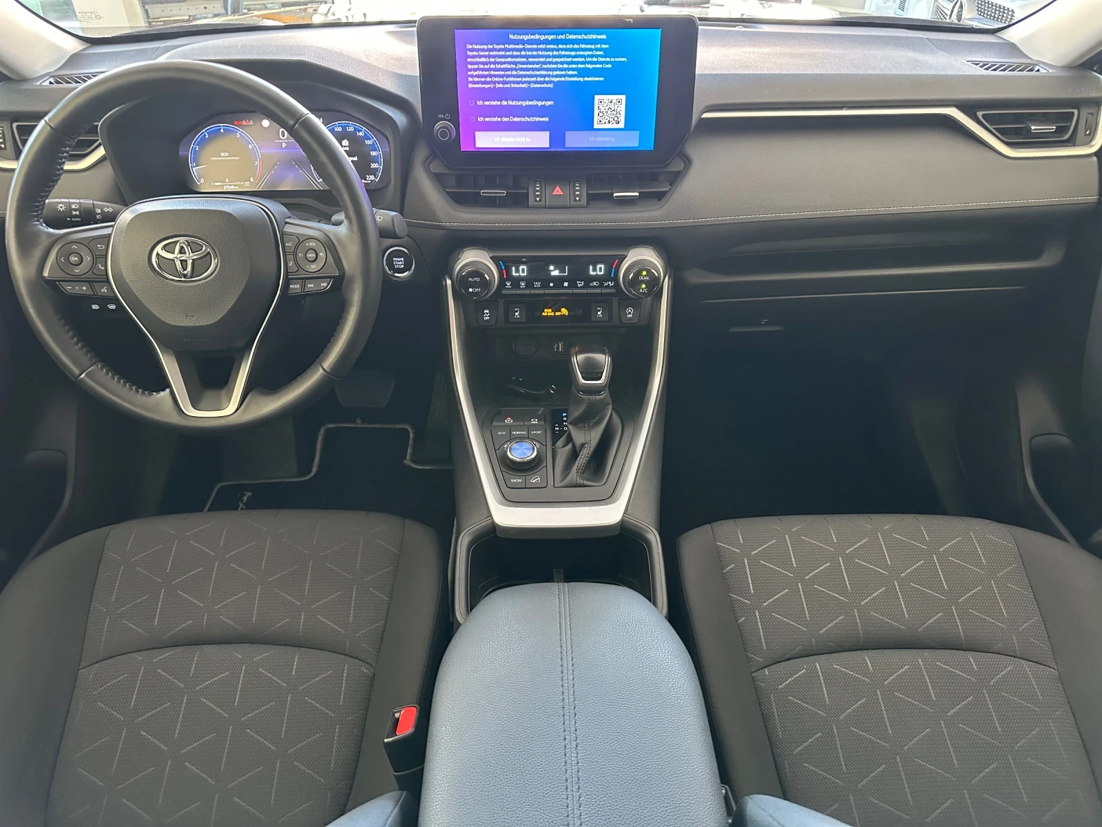 Toyota Rav4 4x4* Бензин - изображение 10