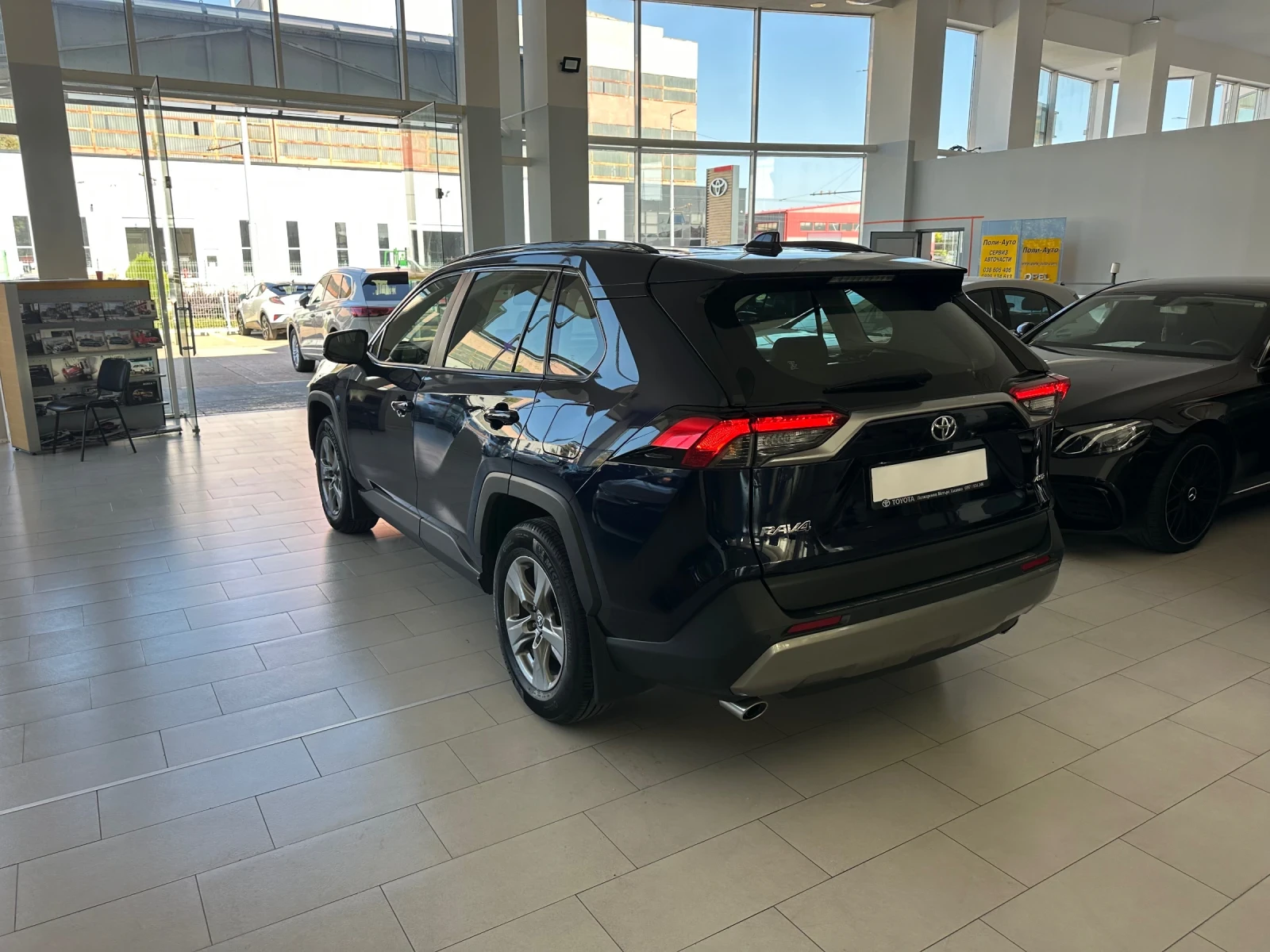 Toyota Rav4 4x4* Бензин - изображение 4