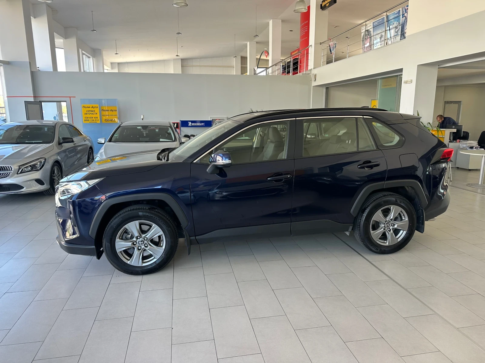 Toyota Rav4 4x4* Бензин - изображение 3