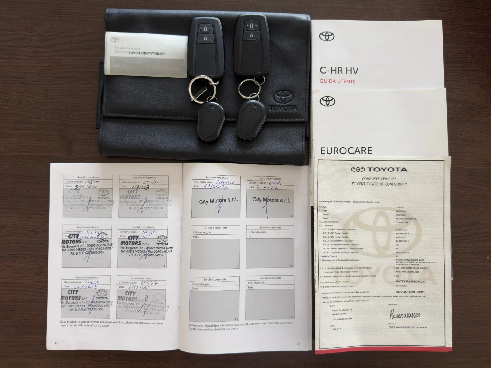 Toyota C-HR GR Sport 2.0Hybrid* 1 Собственик* Carplay* Алканта, снимка 17 - Автомобили и джипове - 53517769