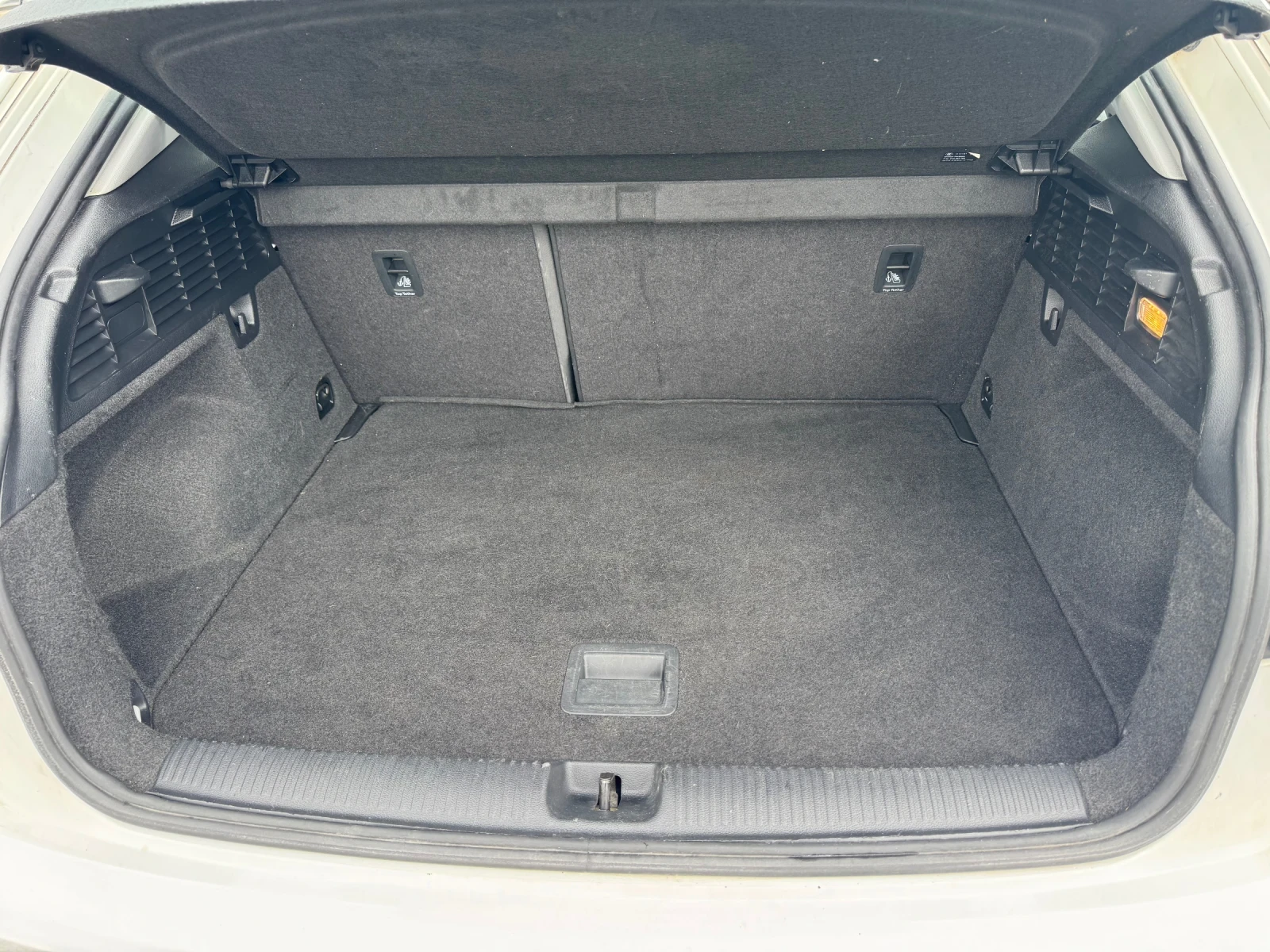 Audi Q2 1.6TDI 116hp* NAVI* ЛИЗИНГ* 5.2018г* ТОП СЪСТОЯНИЕ, снимка 17 - Автомобили и джипове - 53950880