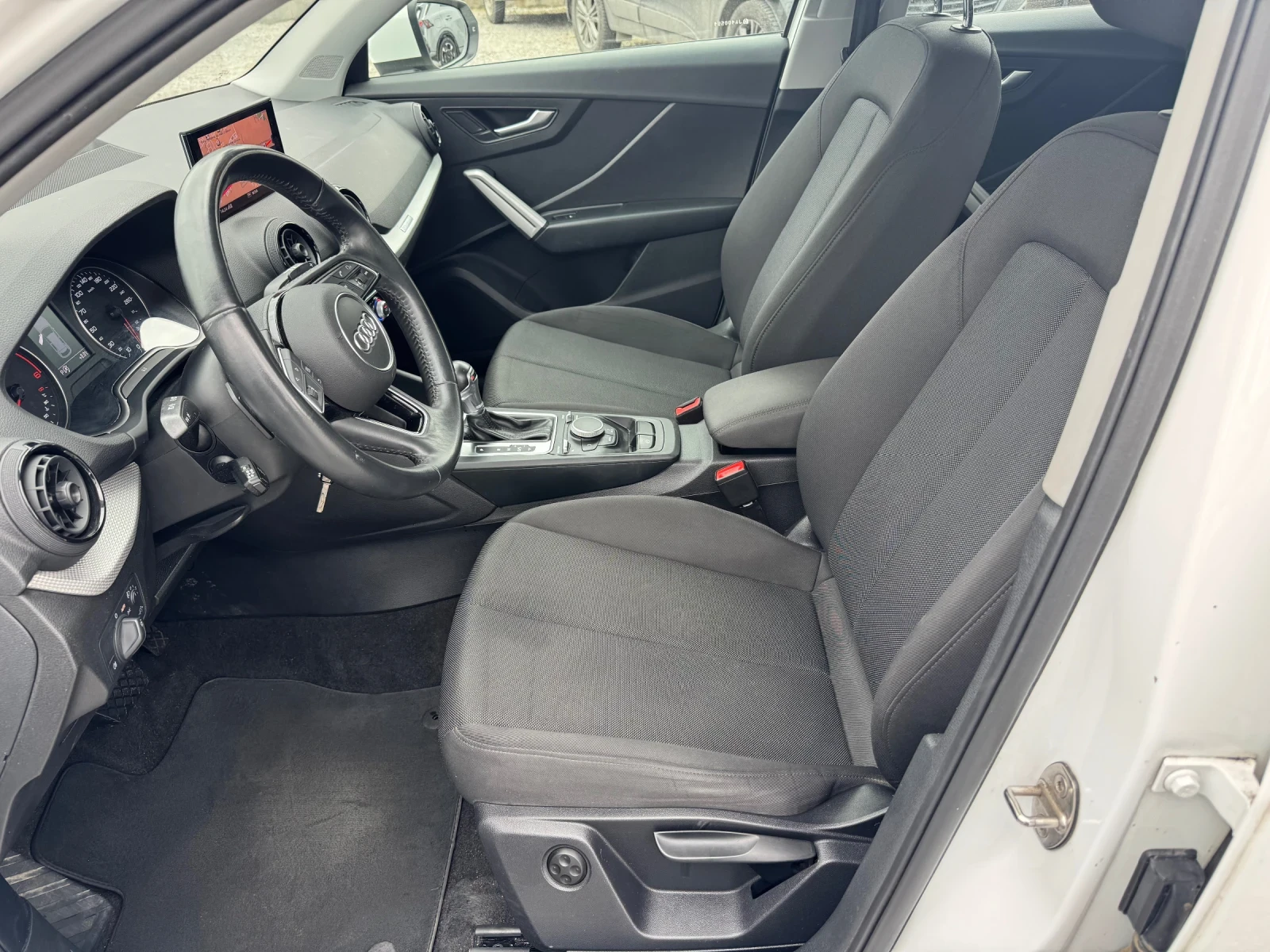 Audi Q2 1.6TDI 116hp* NAVI* ЛИЗИНГ* 5.2018г* ТОП СЪСТОЯНИЕ, снимка 8 - Автомобили и джипове - 53950880