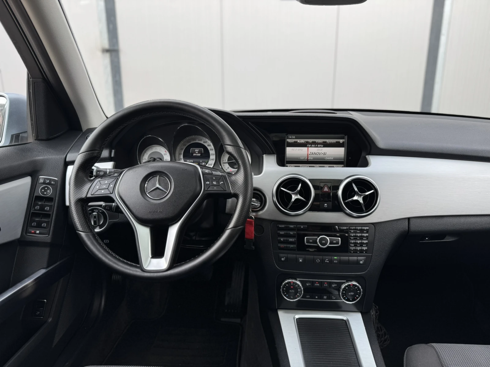 Mercedes-Benz GLK 220 CDi 4matic, снимка 11 - Автомобили и джипове - 54264596