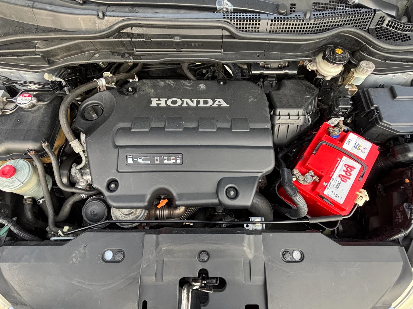 Honda Cr-v 2.2 i-CTDI EXECUTIVE, снимка 16 - Автомобили и джипове - 54496346