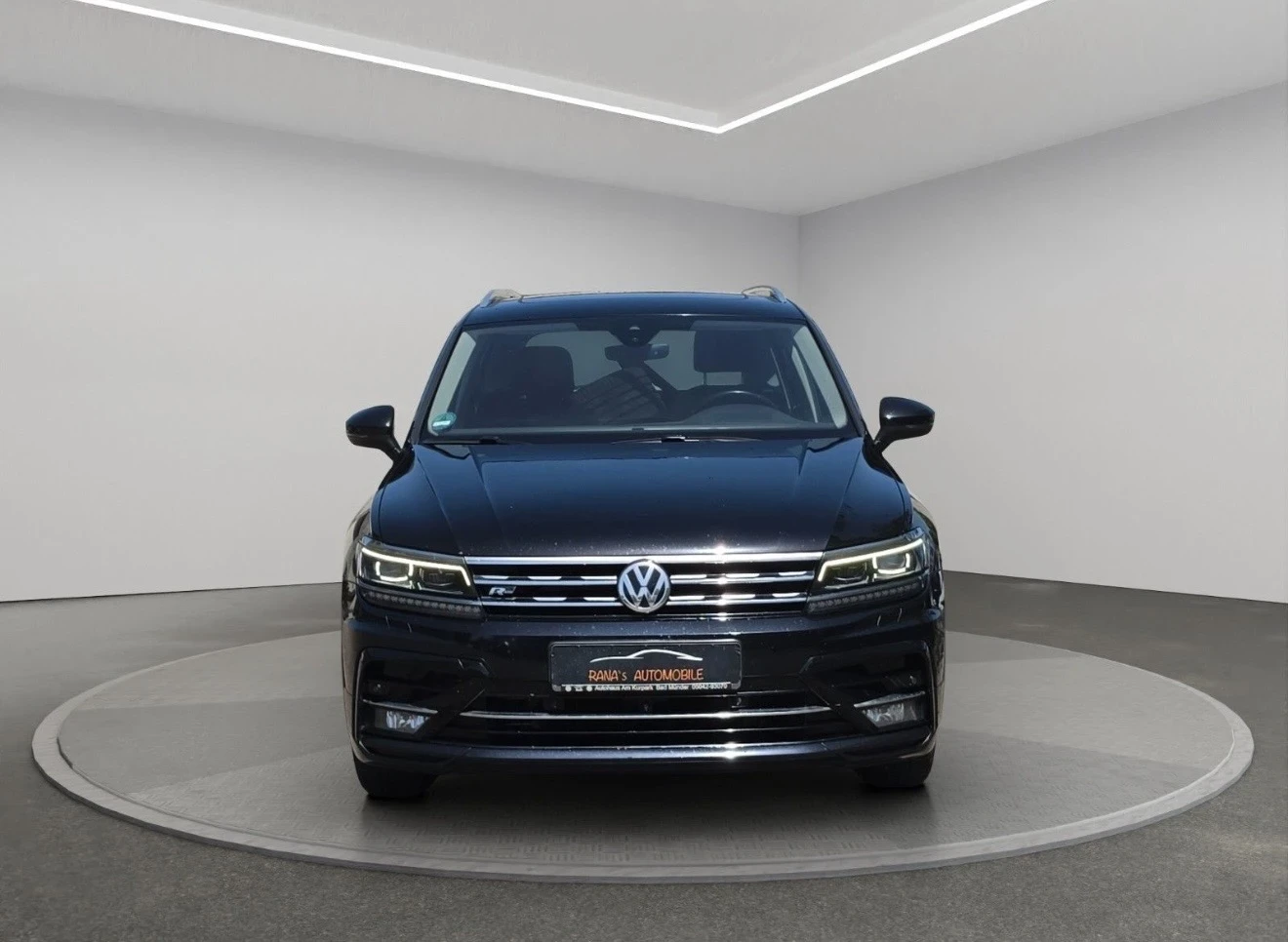 VW Tiguan 2.0TDI* 190* RLINE* 4MOTION* DSG* 360* PANO* , снимка 2 - Автомобили и джипове - 54771658