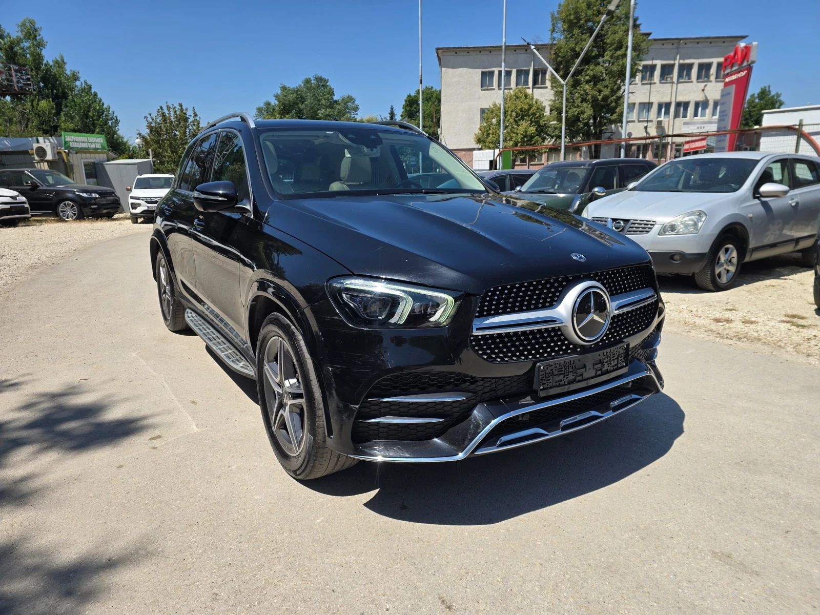 Mercedes-Benz GLE 300 D Premium 4MATIC Панорама 360 , снимка 2 - Автомобили и джипове - 55458980