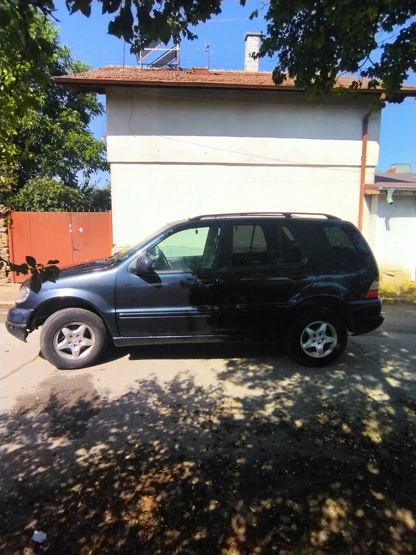 Mercedes-Benz ML 320, снимка 8 - Автомобили и джипове - 55896161