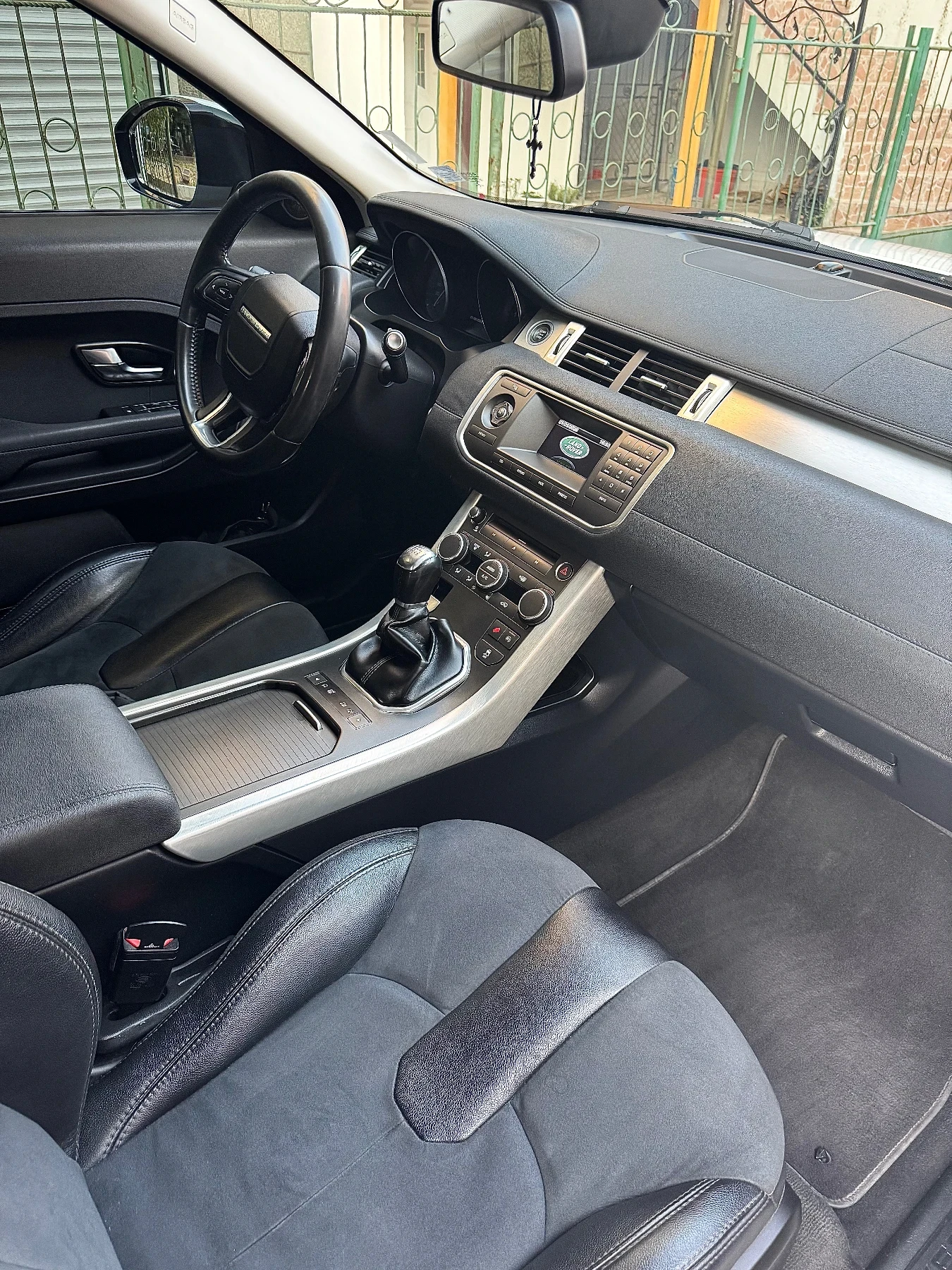 Land Rover Range Rover Evoque 2.2 дизел, снимка 11 - Автомобили и джипове - 55910794