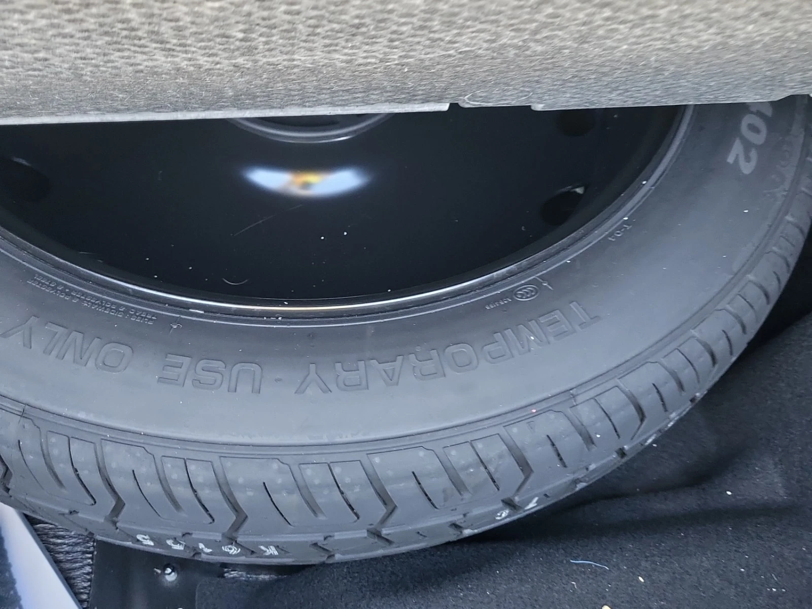 Mercedes-Benz GLC 300  COUPE / DISTRONIC / 360 / MEMORY / BURMESTER , снимка 14 - Автомобили и джипове - 56023283