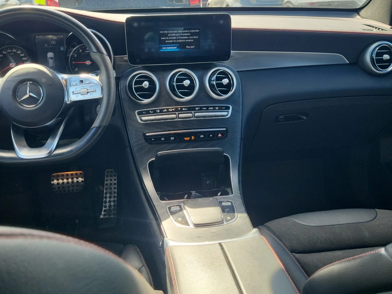 Mercedes-Benz GLC 300  COUPE / DISTRONIC / 360 / MEMORY / BURMESTER , снимка 10 - Автомобили и джипове - 56023283