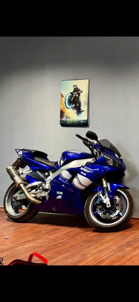 Yamaha YZF-R1, снимка 1