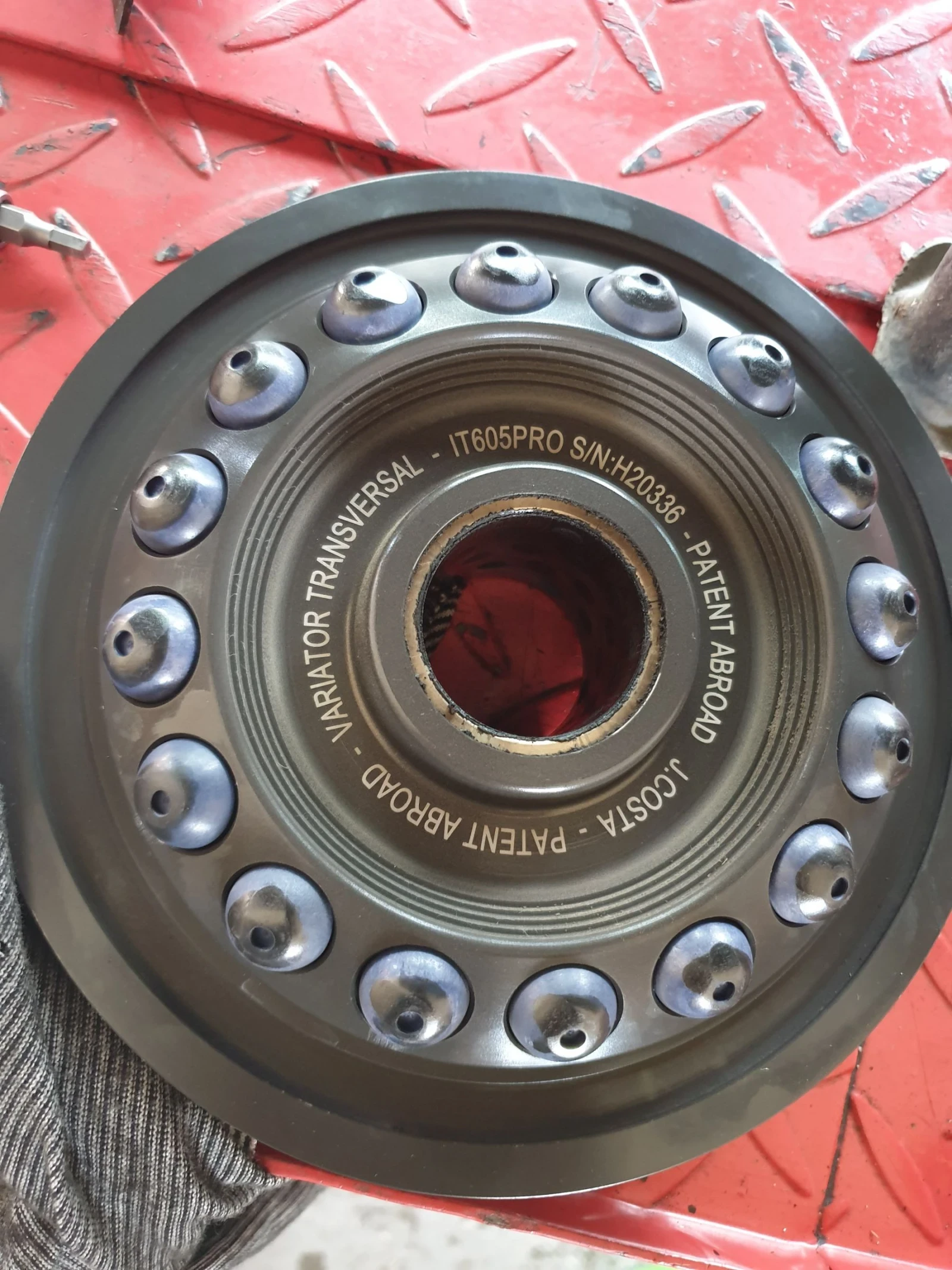 Yamaha T-max  - изображение 4