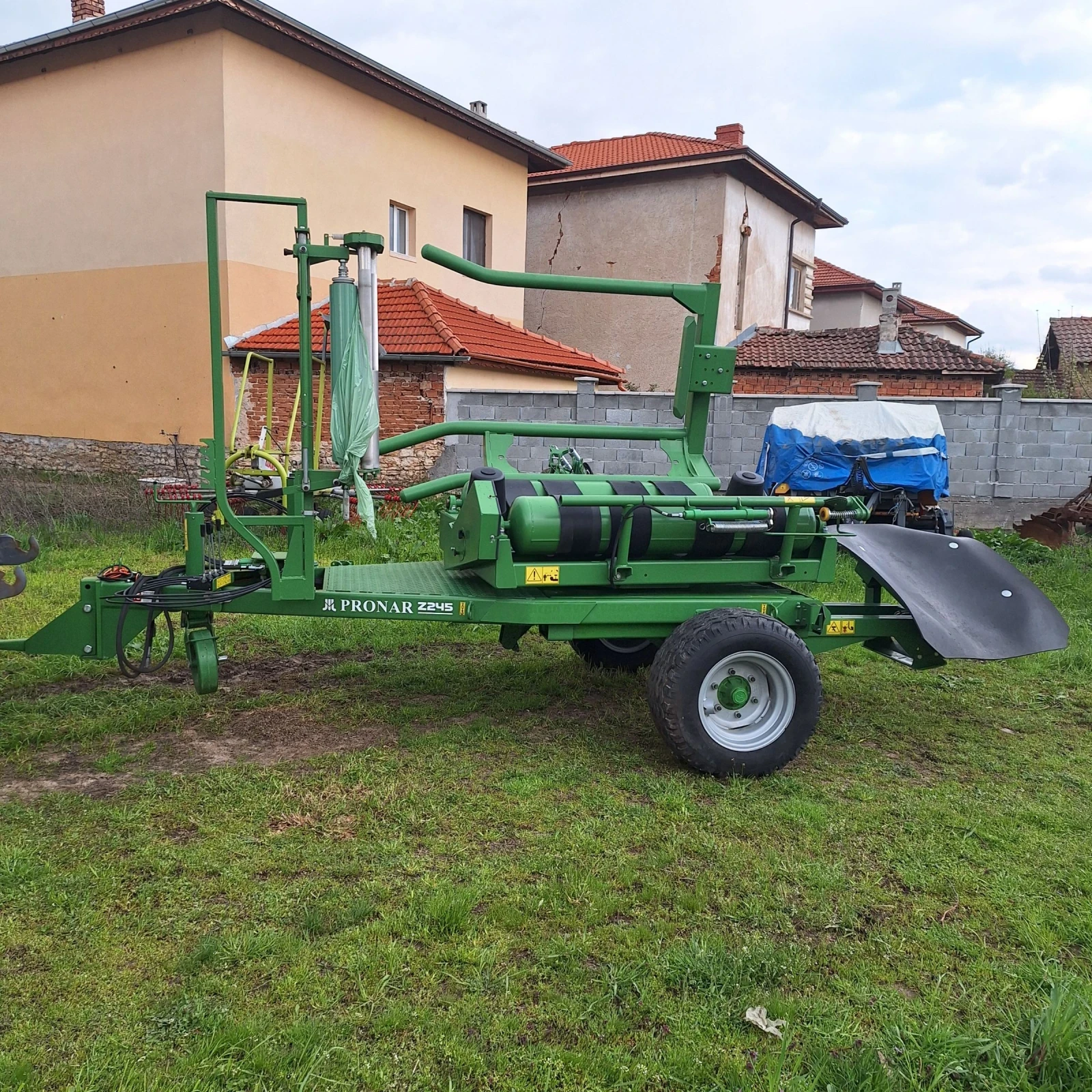 Балировачка John Deere PRONAR Z245