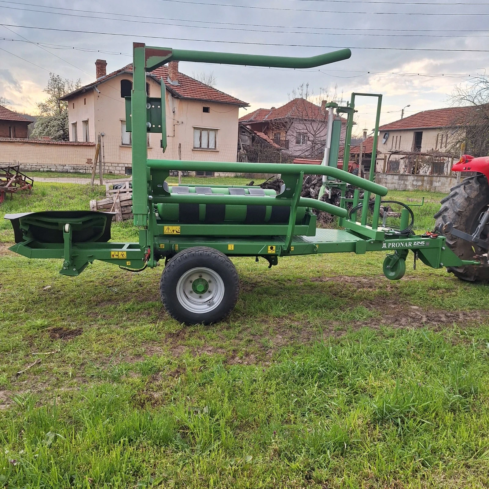Балировачка John Deere PRONAR Z245, снимка 5 - Селскостопанска техника - 54170365