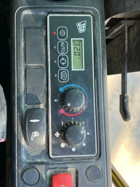 Багер JCB JS 175W+, снимка 10